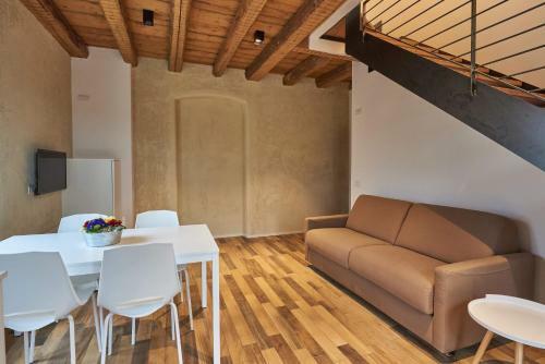 Hostal Albola Suite Holiday Apartments