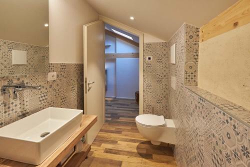 Hostal Albola Suite Holiday Apartments