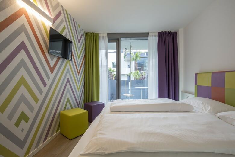 Hotel Holiday IV Gardan