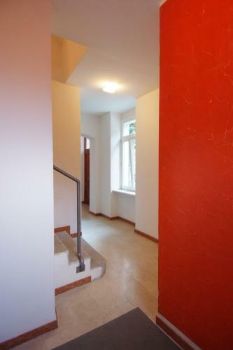 White Residence Apartment