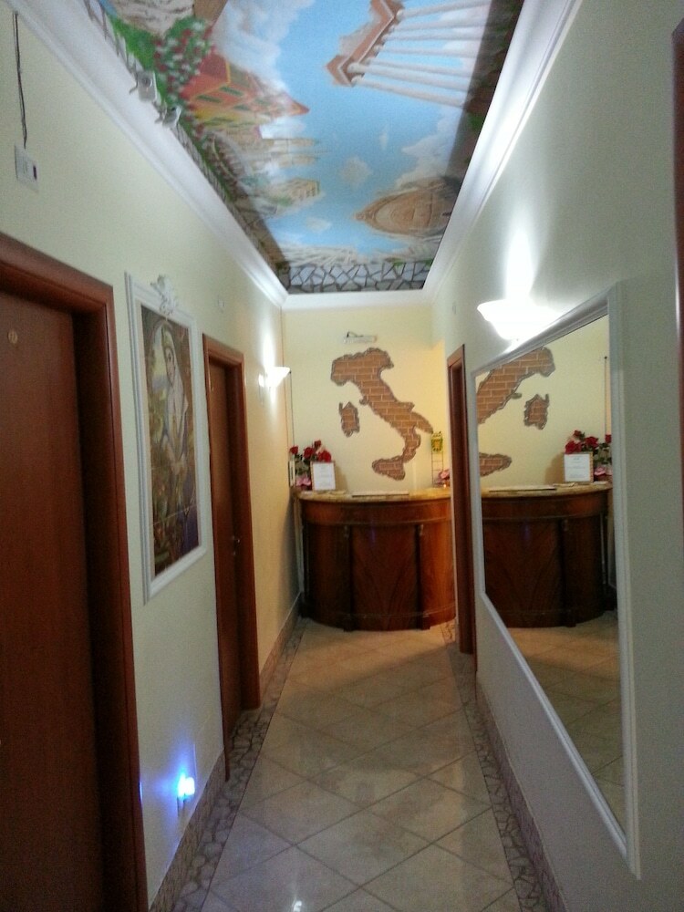 Hostal Guesthouse Alex II
