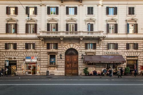 Hostal Surprising In Rome