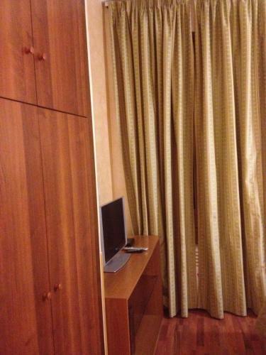Hostal Re Di Roma Rooms