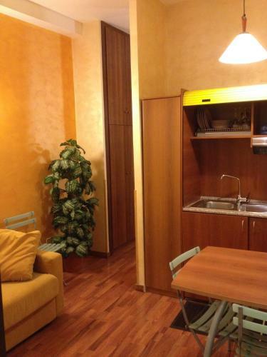 Hostal Re Di Roma Rooms