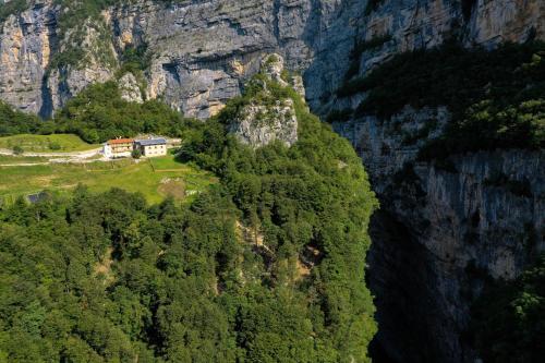 Bed & Breakfast Limaro Beb