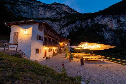 Bed & Breakfast Limaro Beb
