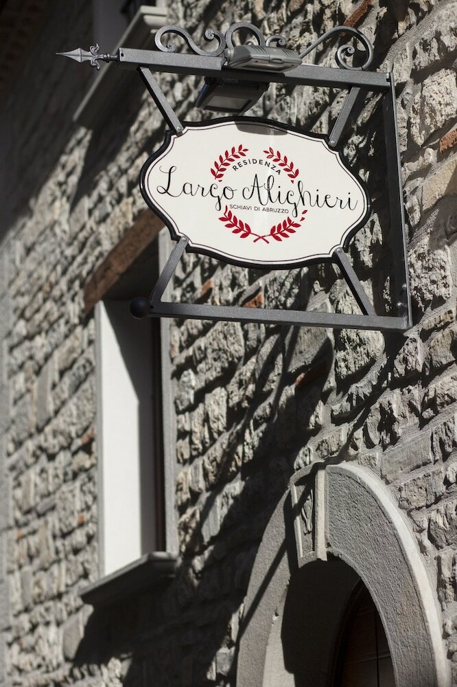 B&B Largo Alighieri