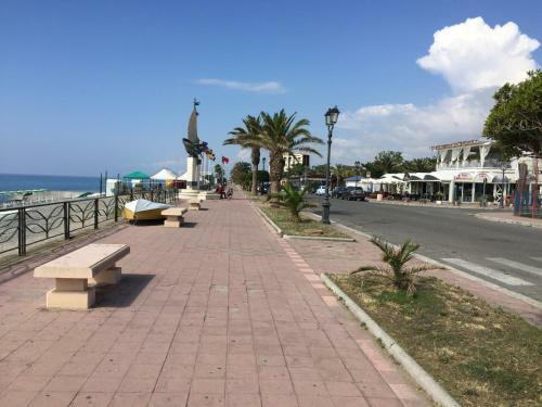 Hostal B&B Vol� Club