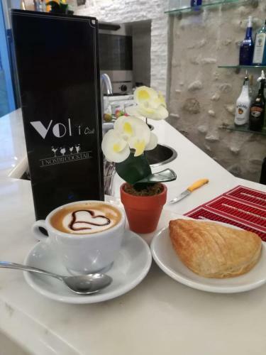 Hostal B&B Vol� Club