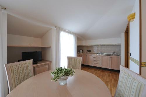 Roxy Plaza Apartment Soave