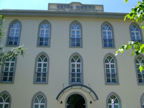 Hotel Apartamentos Geres Ribeiro