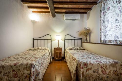 Montefiridolfi Villa Sleeps 12 Pool Wifi