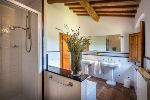 Montefiridolfi Villa Sleeps 12 Pool Wifi