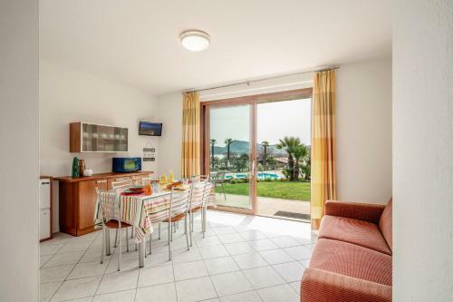 Apartment In Manerba Del Garda 22048