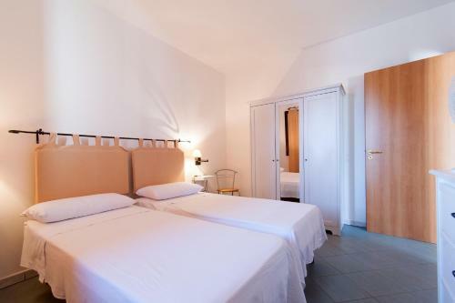 Yellow Sun Apartment