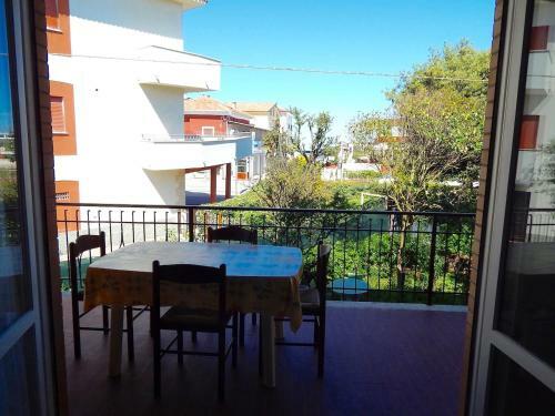 Apartamento M127 - Marcelli, Trilocale Fronte Mare Completamente Accessoriato