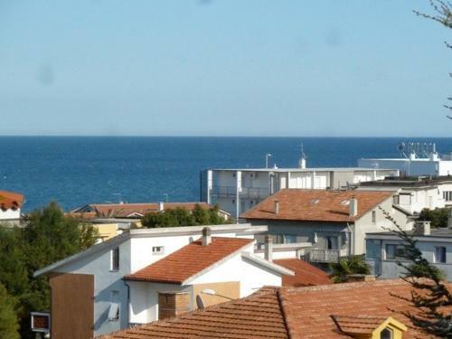Apartamento M02 - Marcelli, Trilocale Ristrutturato A 100mt Dal Mare