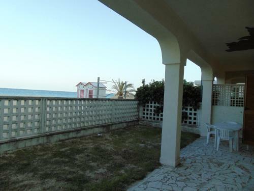 Apartamento M93 - Marcelli, Trilocale Sulla Spiaggia Con Giardino