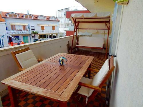 Apartamento M198 - Marcelli, Trilocale In Centro Fronte Mare