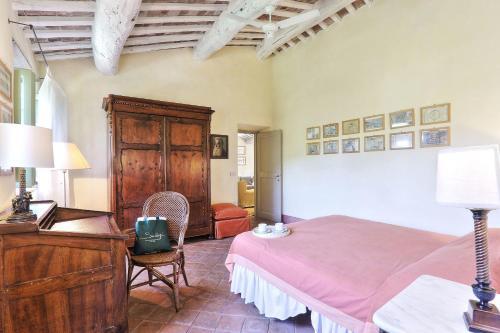 Stignano Villa Sleeps 12 Wifi
