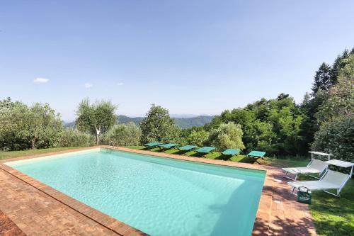 Stignano Villa Sleeps 12 Wifi