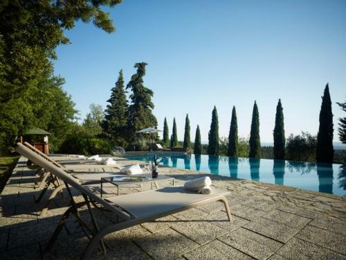Isole Villa Sleeps 14 Pool Wifi