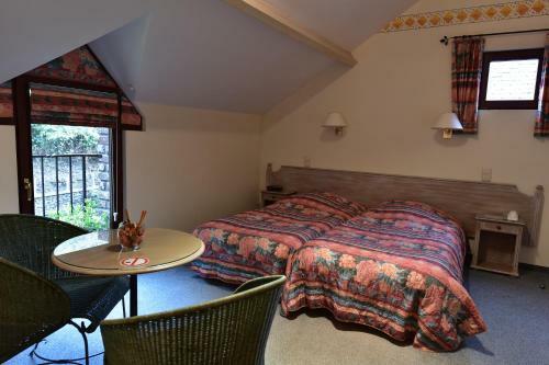 Hotel H�tel Moulin De La Strument