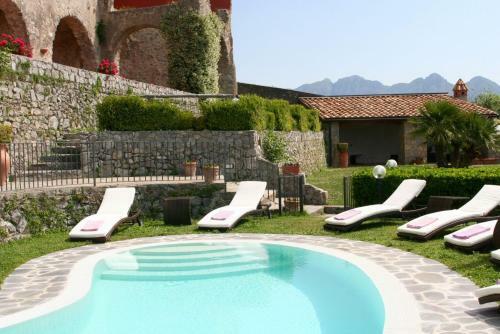 Pontone Villa Sleeps 10 Pool Air Con Wifi