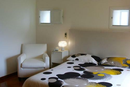 Pontone Villa Sleeps 10 Pool Air Con Wifi