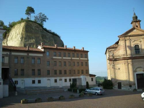 Bed & Breakfast Di Vin Roero