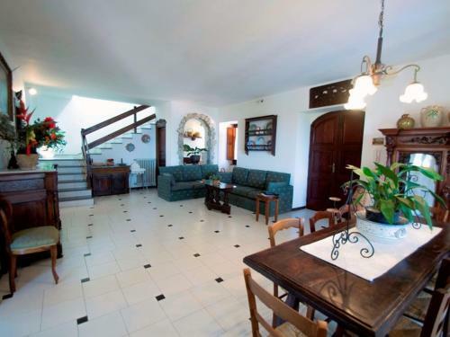 Termini-sant'agata Villa Sleeps 17 Pool Wifi