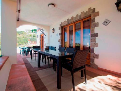 Termini-sant'agata Villa Sleeps 17 Pool Wifi