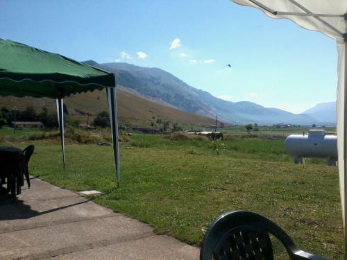 Hostal Chalet Vista Lago