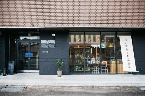 Iwashi Building Hostel