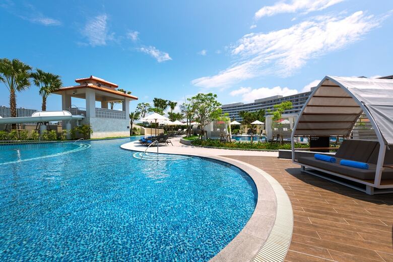 Hotel Doubletree By Hilton Okinawa Chatan Resort