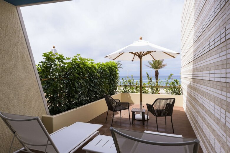 Hotel Doubletree By Hilton Okinawa Chatan Resort