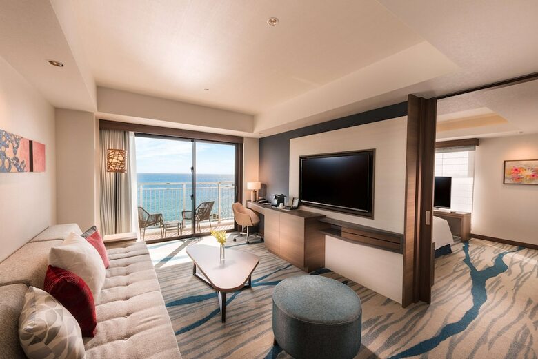 Hotel Doubletree By Hilton Okinawa Chatan Resort