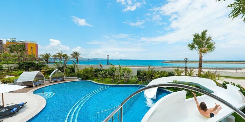 Hotel Doubletree By Hilton Okinawa Chatan Resort