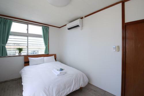 Toku Marine House