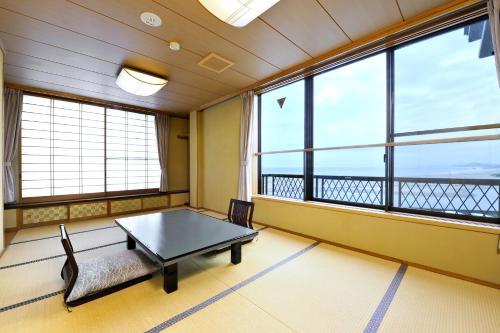 Tsukihama-no-yu