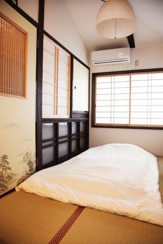 Hostal Kitano Hakubaicho Inn?