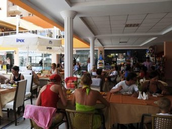 Klas Dom Hotel