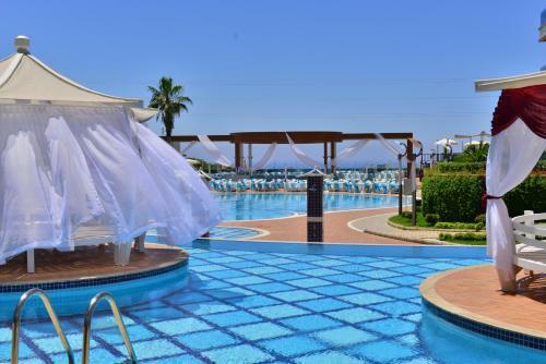 Apartamento Azura Park Residence