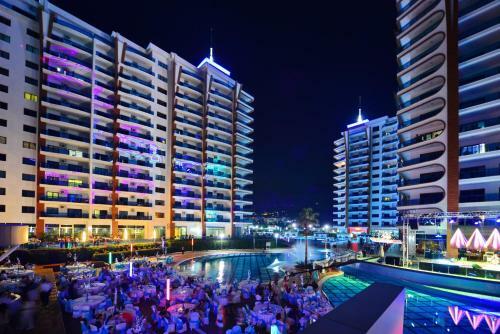 Apartamento Azura Park Residence