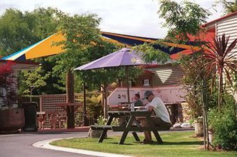 Te Anau Top 10 Holiday Park