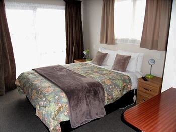 Aden Motel