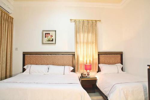 Golden Rose Hotel