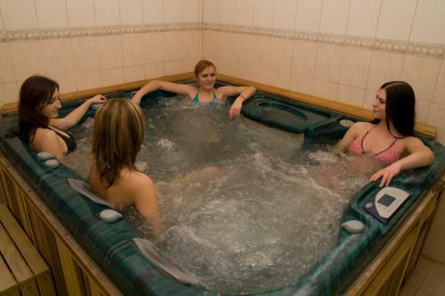 Hotel Satelit