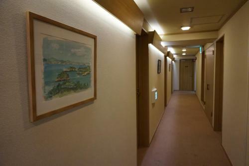 Marutoku Seafood Restaurant And Hotel