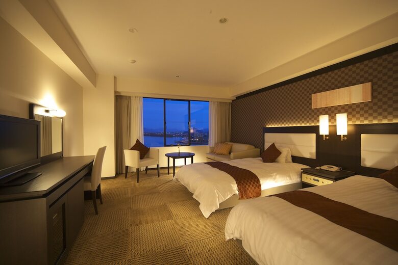 Hotel & Resorts Nagahama